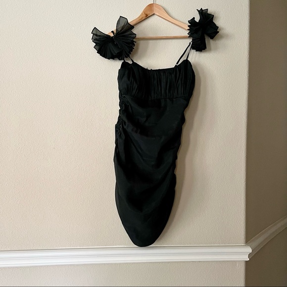 Lovers + Friends Moda Mini Dress Ruched Shoulder Bows Cocktails Party LBD - Picture 3 of 12